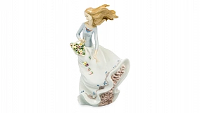 Фигурка Lladro Лепестки на ветру 20x28 см, фарфор